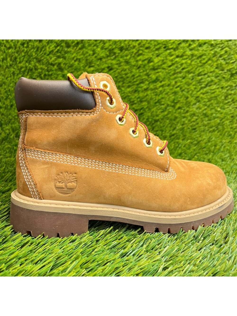 Timberland Premium 6-Inch Boys Size 13C Brown Outdoor Leather Waterproof Boots